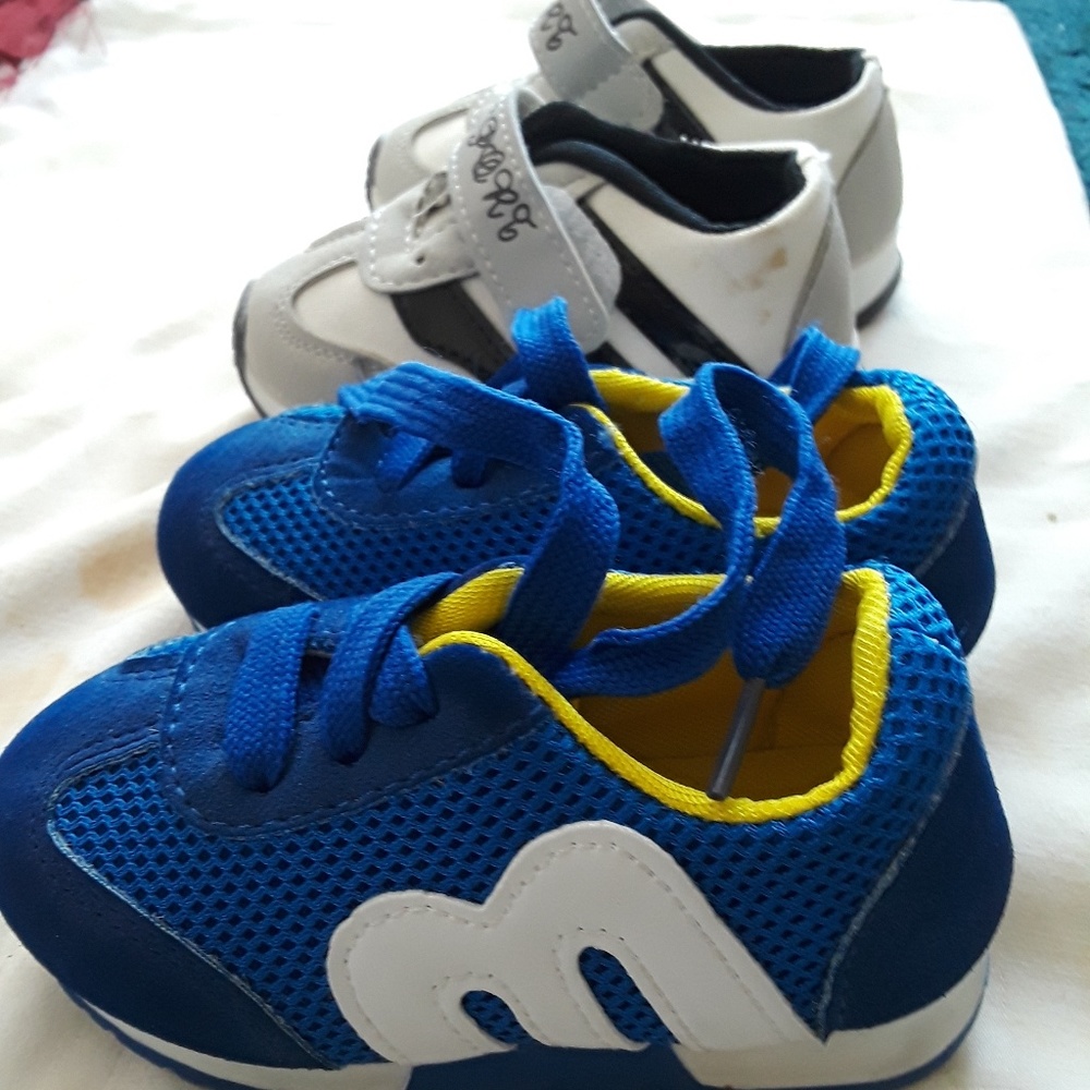 Size 5 boy shoes